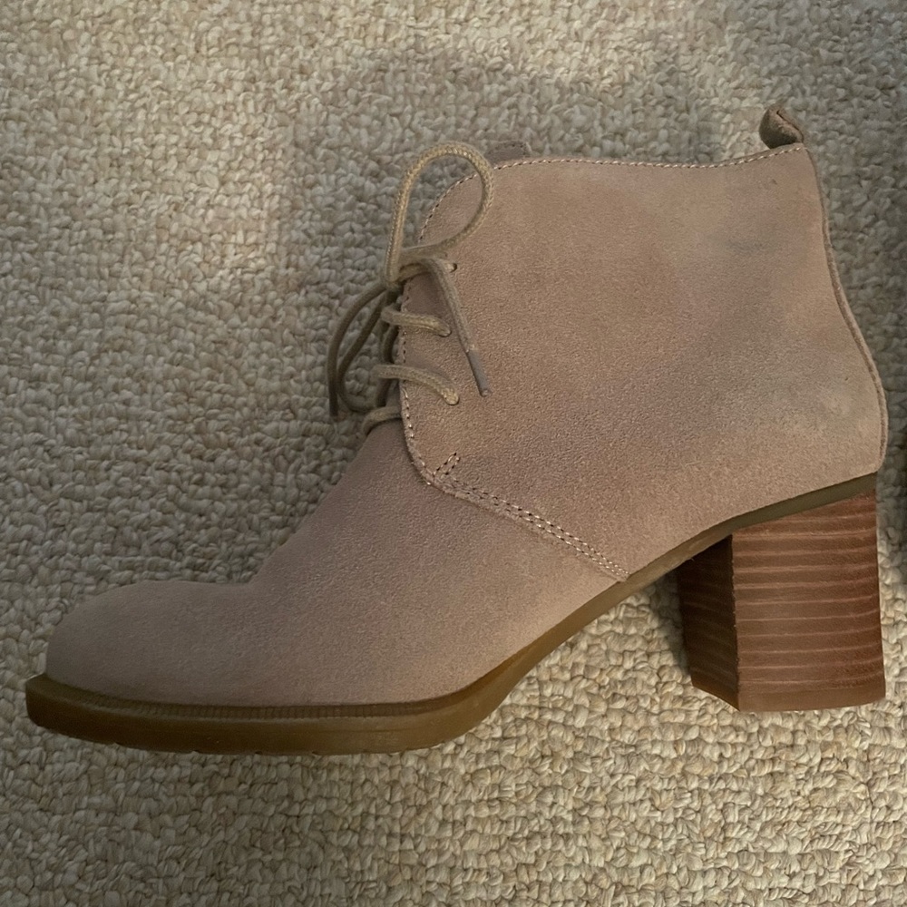 BareTraps, Suede, Laced, Stacked Wood Heel, Size 8, Boots